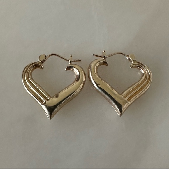 14k Solid Gold Heart Hoop Earrings - Picture 8 of 16